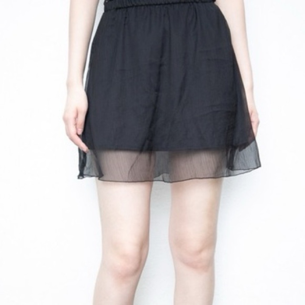 ‼️RARE & NWT‼️ Brandy Melville Black Valencia Skirt